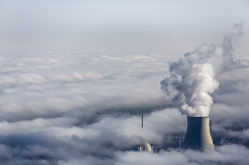 Zużycie energii coraz większe, a atom opóźniony. Prądu braknie? 