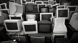 Poradnik jak składować elektrośmieci?
