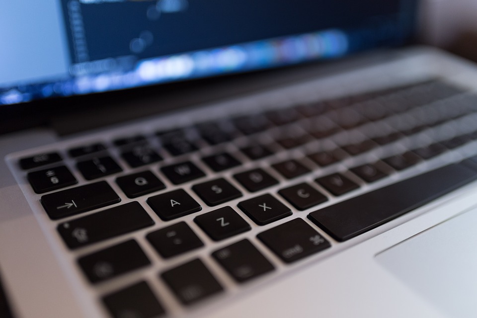 Ile prądu zużywa laptop? 