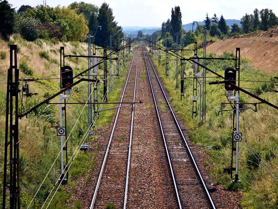 PKP Intercity zmienia sprzedawcę prądu 
